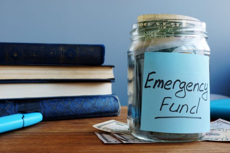 Emergency Fund : How Much You Need and How to Build It Fast